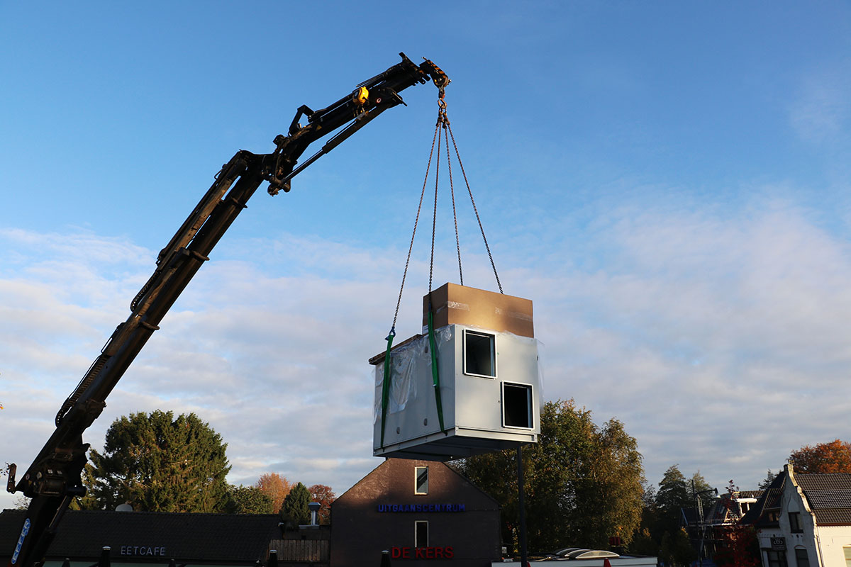 luchtbehandelingskast op platdak zetten